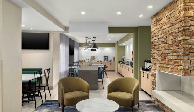 Fairfield Inn and Suites by Marriott Indianapolis Airport