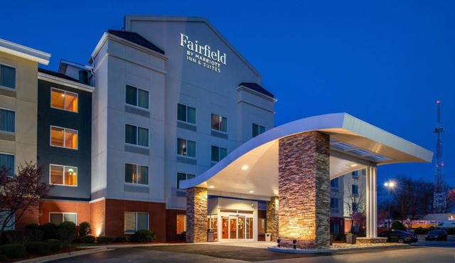 Fairfield Inn & Suites Greensboro Wendover