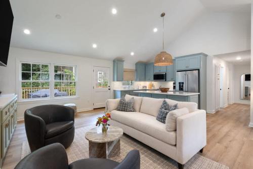 Family Friendly 4BR Oxford Home Near The Square
