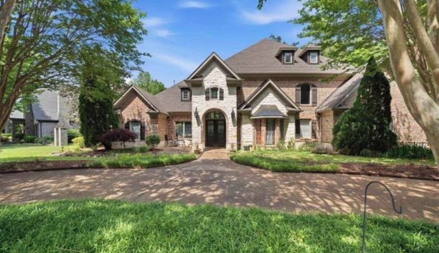 Fantastic 4-bedroom house with AC in tranquil Cordova