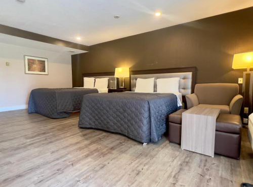 First Canada Hotel Cornwall Hwy 401 ON in Cornwall