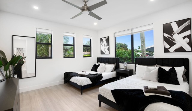 Fox Grand Residence- 6bd, 2 Pools & Pool Table