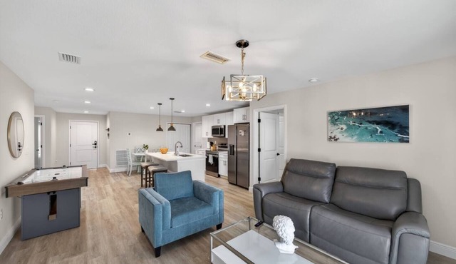 Fresh 3BR Home, Peaceful Stay
