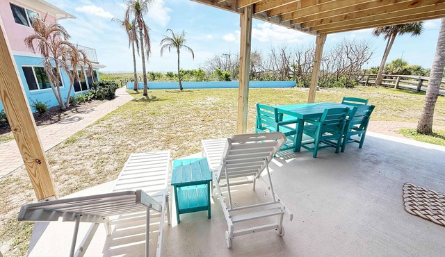 Fun Oceanfront 2 Bedroom Villa with Private Beach Access in Cocoa Beach