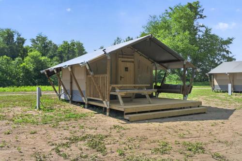 Glamping in Blacksburg on the New River