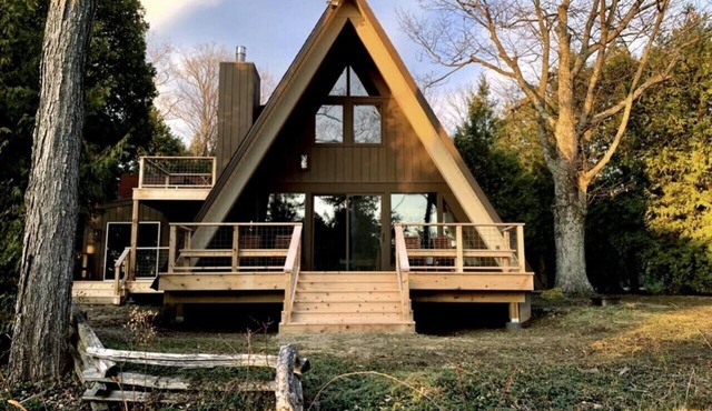 Goathaus | Iconic A-Frame with Bay Views