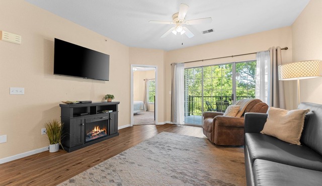 Golf View Resort Condo | No Stairs + Pools & Perks