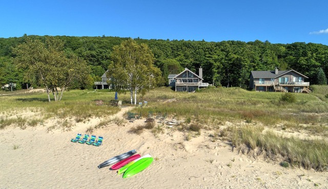 Good Harbour Prelude - Lake Michigan's Best Beach!