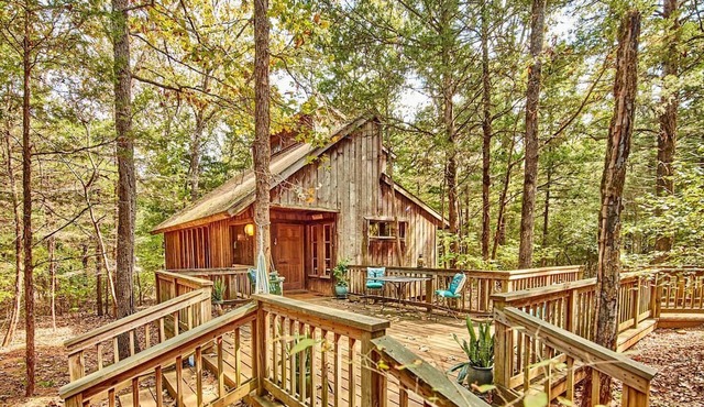 Gorgeous Multi-Unit Cabin Rental for Larger Groups Nestled in the Trees for an Unforgettable Getaway in Nature in Ben Wheeler, Texas