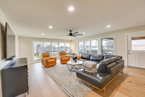 Grand Lakefront Home in Hot Springs w/Boat Dock!