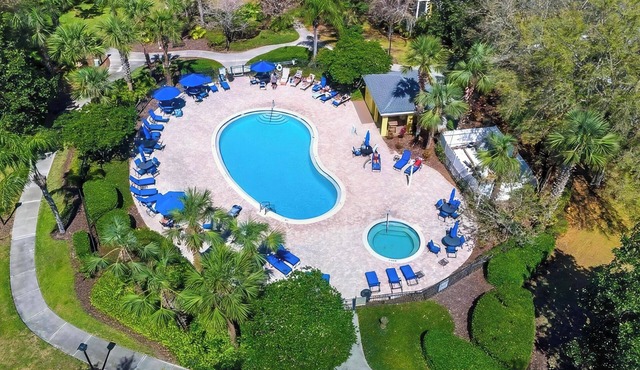 Great condo, family vacation 15 minutes from Disney