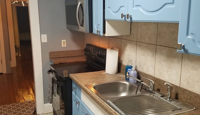 Great place in perfect location! Close to Uptown, NoDa, Plaza midwood