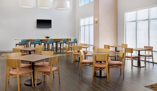 Hampton Inn Poplar Bluff
