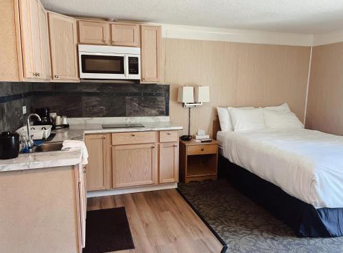 Hampton Motel