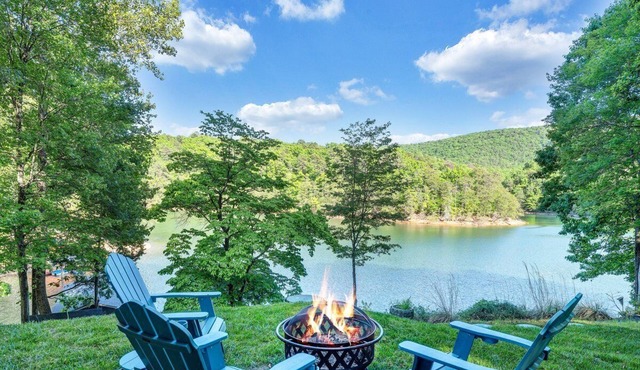 Heron's Cove - Pet friendly, Private Dock!