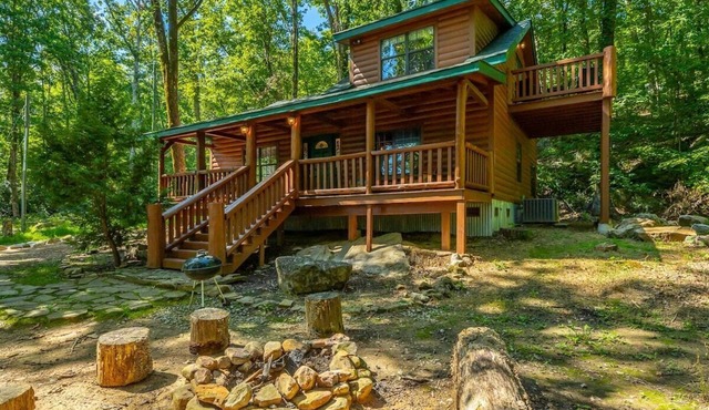 Hideaway Lodge | Rustic W/Hot Tub! Pet Friendly