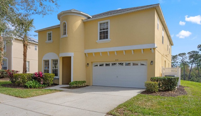 High quality luxury Orlando Vacation Villa, Disney just 10 Mins, FREE POOL HEAT.