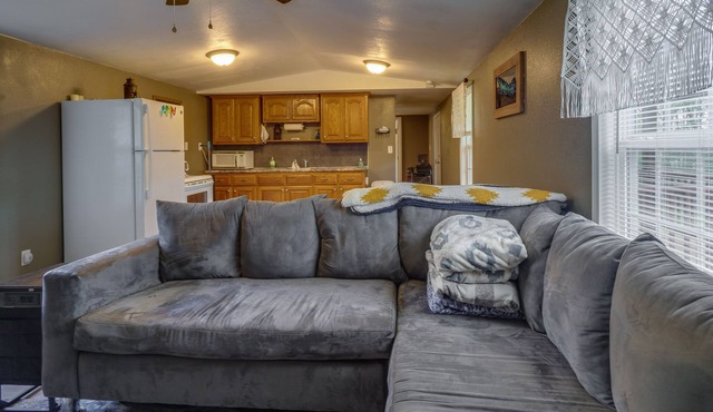 Hiker's Paradise: Peaceful Jamestown Vacation Home