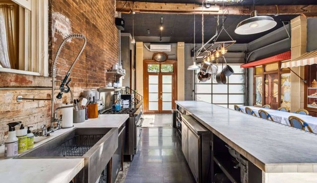 Historic Mansion Heated Pool & Courtyard 6br|5.5ba