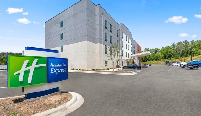 Holiday Inn Express Asheville Woodfin by IHG