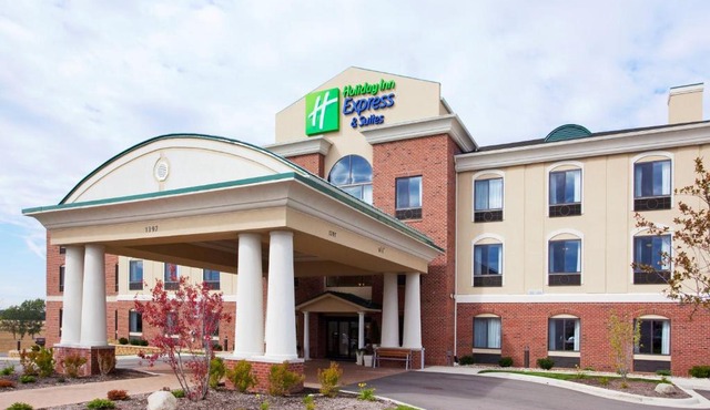 Holiday Inn Express Hotel & Suites Howell by IHG