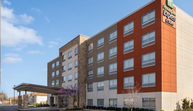 Holiday Inn Express & Suites West Memphis by IHG