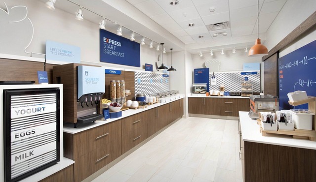 Holiday Inn Express and Suites Kernersville South by IHG