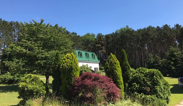 HOUSE ESTATE LOCATED ON 10 PRIVATE ACRES - NEAR BEACHES AND STATE PARK