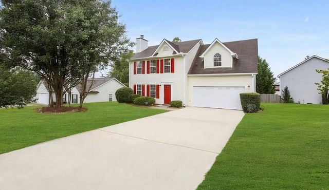 Indulge in Serenity: Elegant 4 bedroom Haven, Jonesboro's Finest Stay Experience