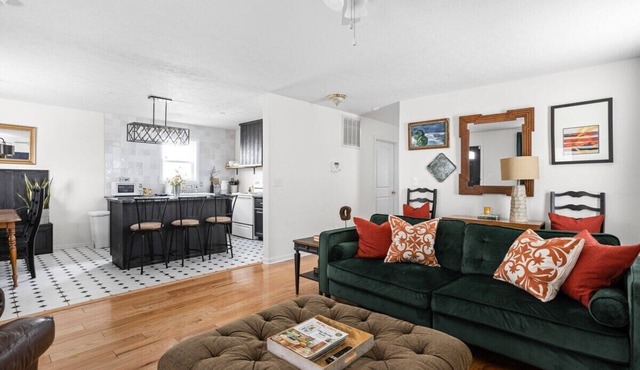 Indy Bungalow with Vintage Charm