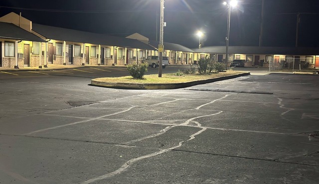 Interstate Inn Express
