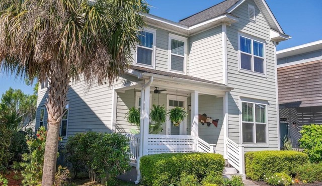 Lady Liberty: Park Circle Charm + Modern Home!