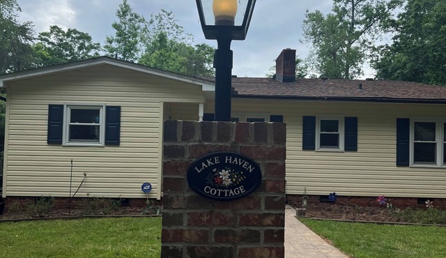 Lake home with private dock close to Clemson and Greenville.