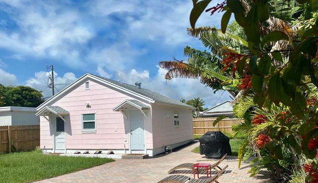 Lake Worth Beach Cottage