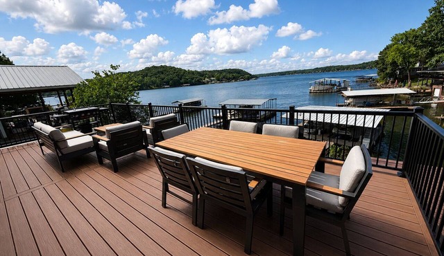 Lakefront Family Retreat - Private Dock, Fishing Cove & Stunning Lake View