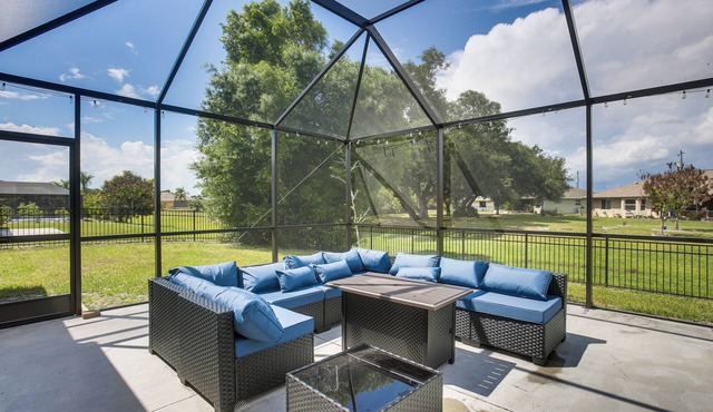 Lanai & Fenced Yard! Home 8 Mi to Charlotte Harbor