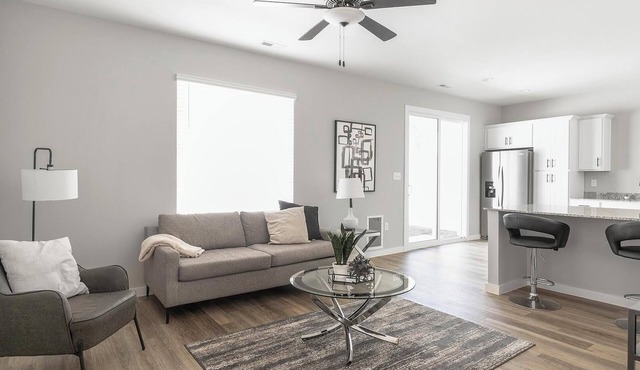 Landing | Amazing 1BD, Courtyard, Clubhouse