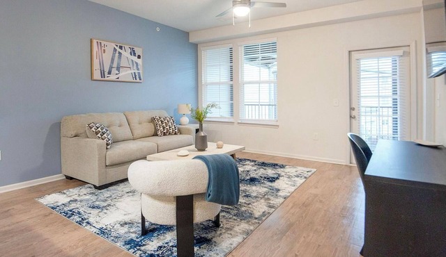 Landing | Amazing 1BD, Pool, Clubhouse