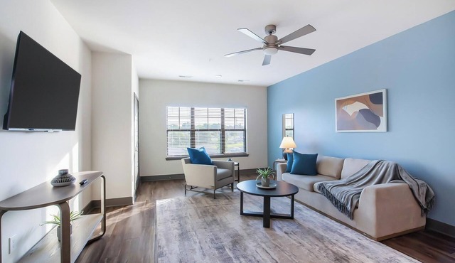 Landing | Amazing 1BD, Clubhouse, Gym