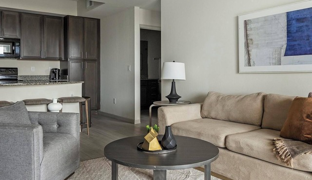 Landing | Amazing 2BD, Pool, Clubhouse