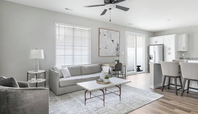 Landing | Beautiful 1BD, Gym, Courtyard