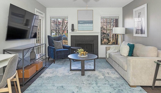 Landing | Chic 1BD, Courtyard, Gym