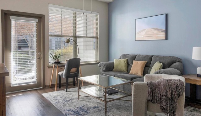 Landing | Chic 1BD, Clubhouse, Gym