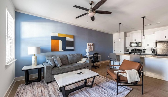 Landing | Chic 1BD, Clubhouse, Gym