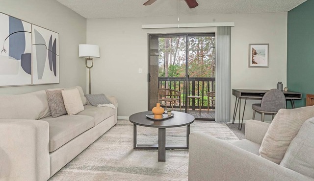 Landing | Chic 2BD, Courtyard, Gym
