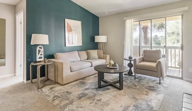 Landing | Chic 2BD, Gym, Courtyard