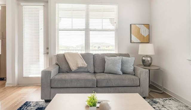 Landing | Incredible 2BD, Gym, Clubhouse