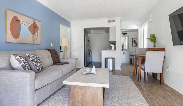 Landing | Incredible 1BD, Clubhouse, Gym