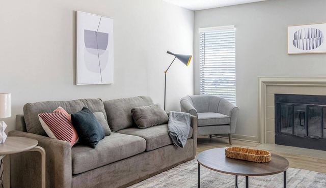 Landing | Incredible 1BD, Pool, Gym