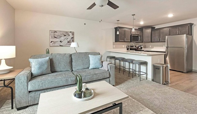 Landing | Incredible 1BD, Gym, Pool